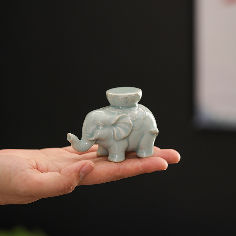 Creative  Elephant Lid Holder  - огляд і ціна Office Table Accessories Unique