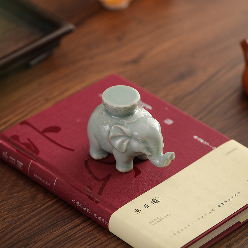 Creative  Elephant Lid Holder  - огляд і ціна Office Table Accessories Unique