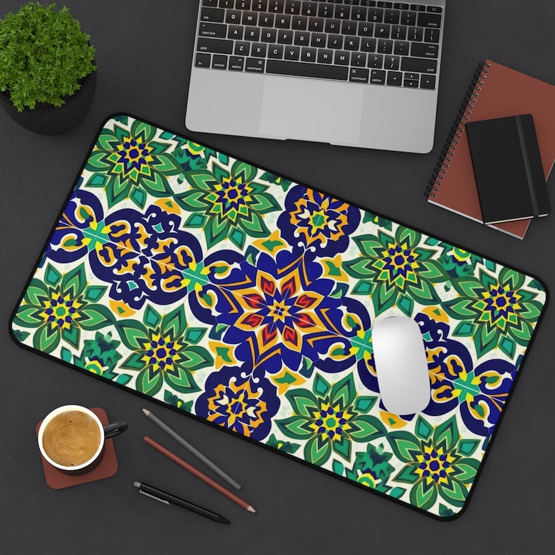 Colorful Floral Table Mat, Sty - огляд і ціна Office Table Accessories Unique